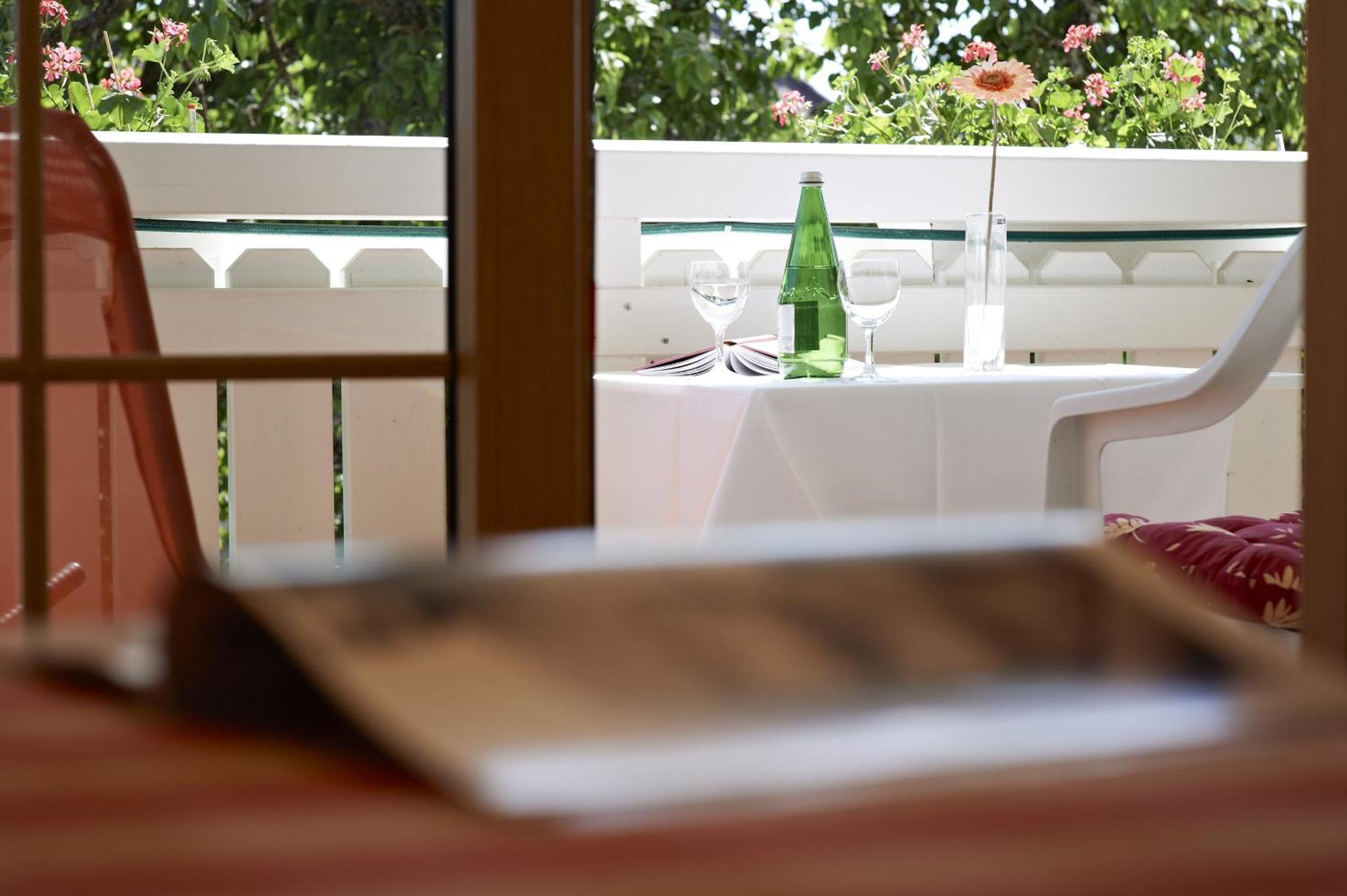 Landhotel Haringerhof mit Saunawelt und Naturbadeteich Grafenhausen Zimmer foto